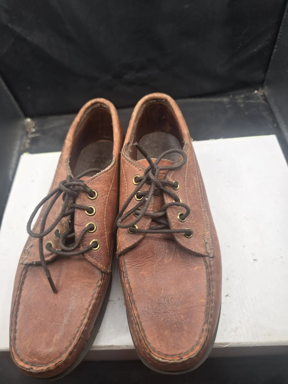 Men's Brown Leather Lace-Up Boat Moccasins